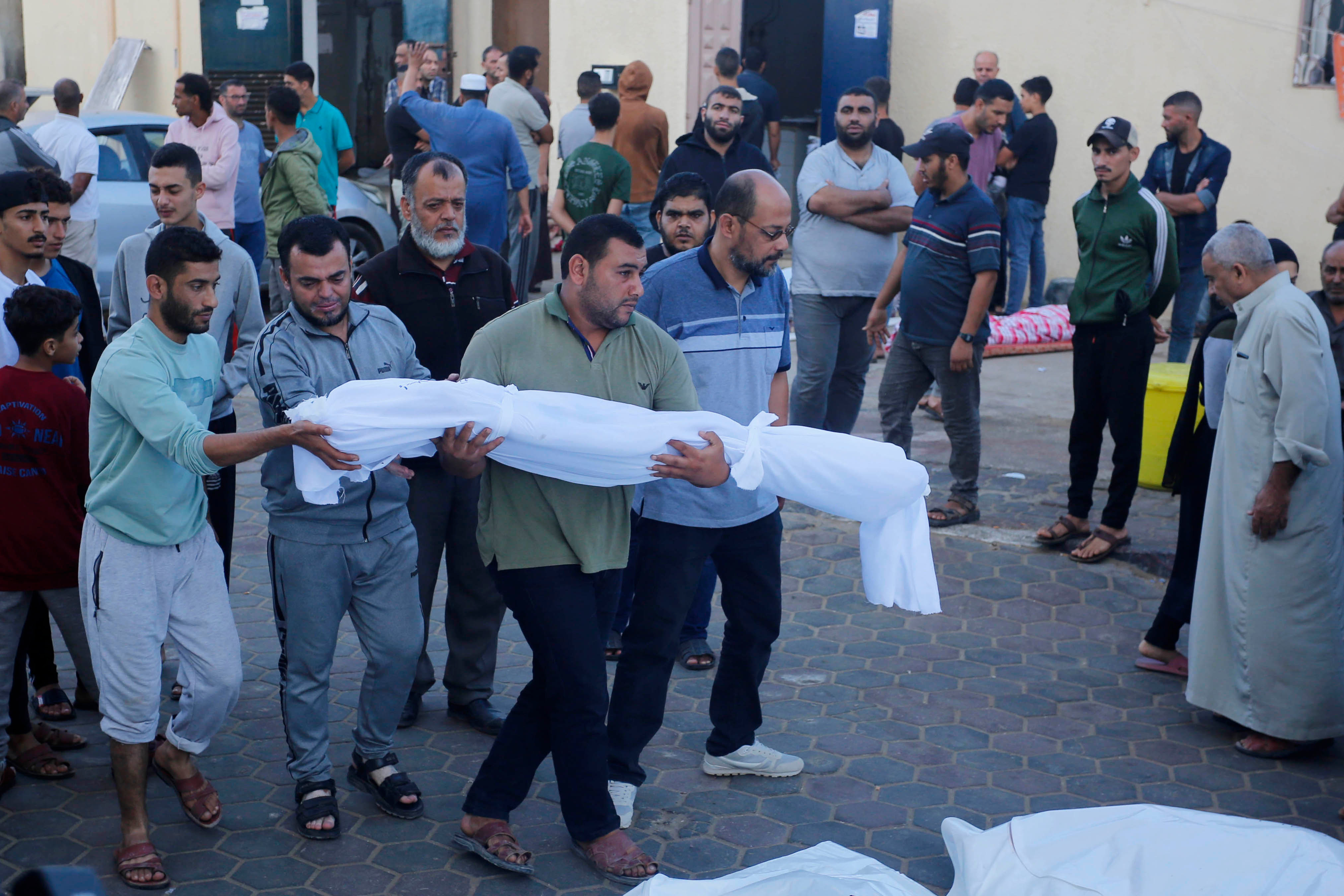Gazze 32 gündür abluka altında: İsrail bomba yağdırmaya devam ediyor - Resim : 2