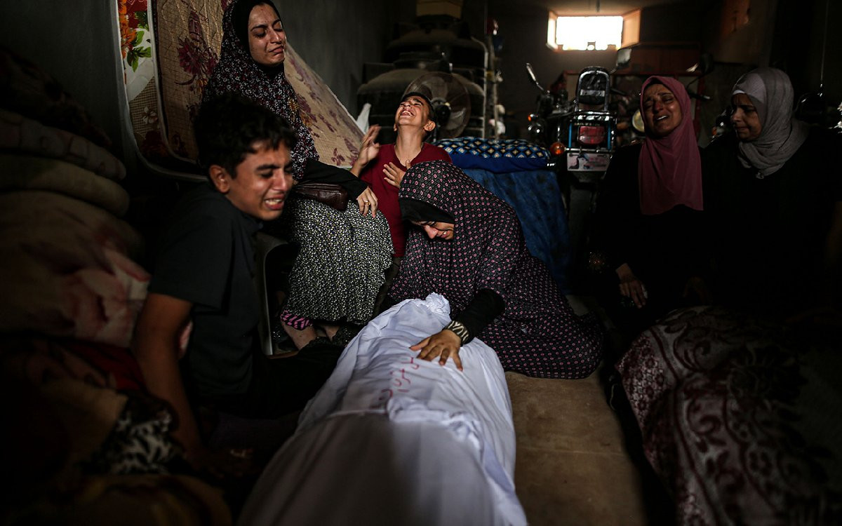 Gazze'de acı görüntüler: Defnedilmeyi bekleyen cesetler çürümeye başladı - Resim : 3