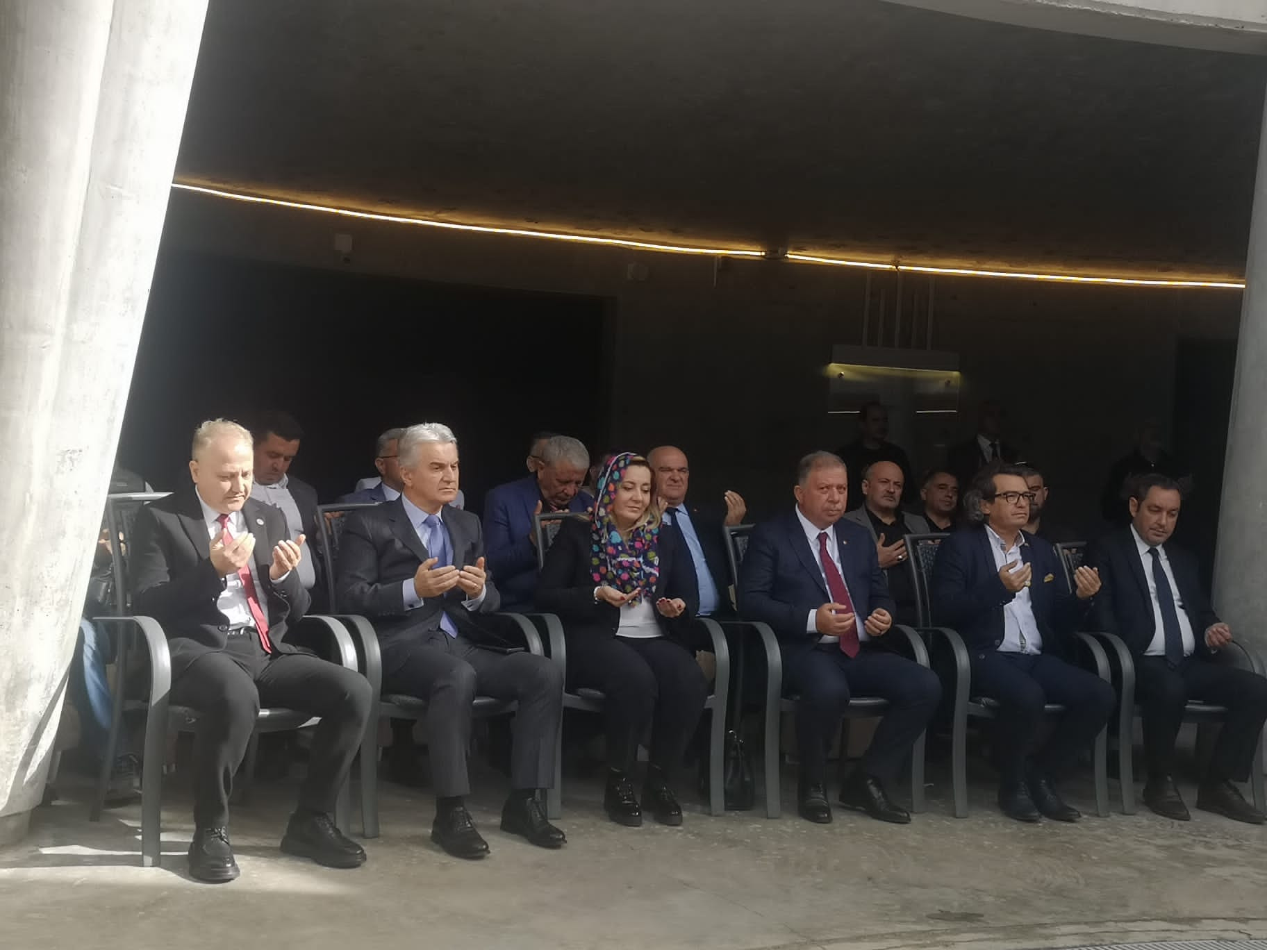 CHP'li Kuşoğlu, Kılıçdaroğlu adına Demirel'i anma törenine katıldı - Resim : 1