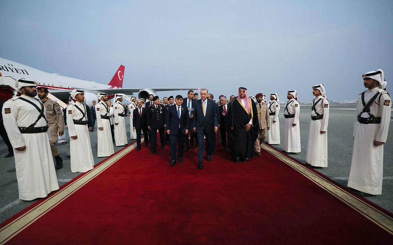 Cumhurbaşkanı Erdoğan, Katar'da - Resim : 1