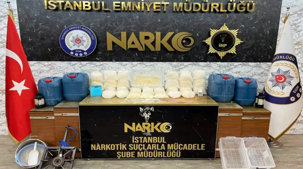 Narkogüç-38 operasyonuyla zehir tacirlerine darbe: 2 tona yakın uyuşturucu ele geçirildi - Resim : 1