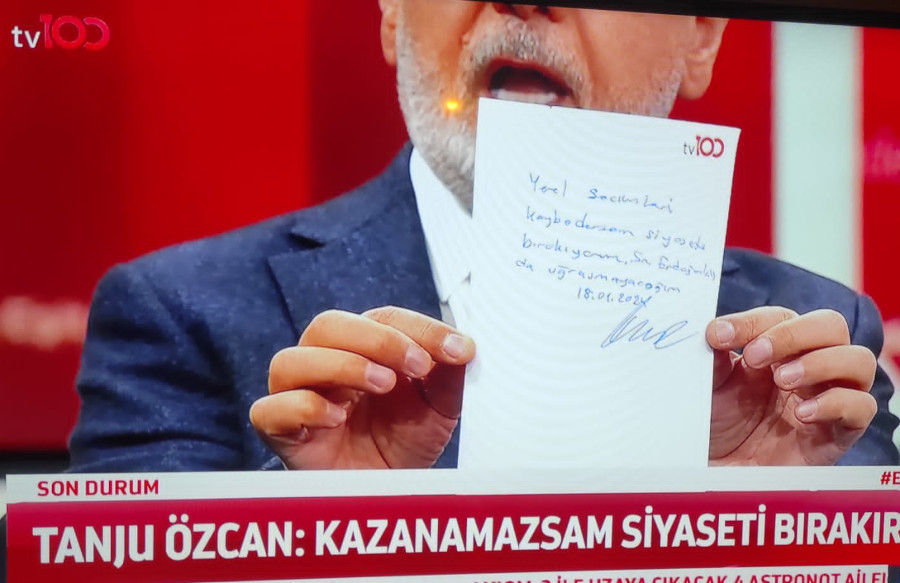 Tanju Özcan, Mehmet Metiner'le sözleşme imzaladı: Kazanamazsam siyaseti bırakacağım - Resim : 1