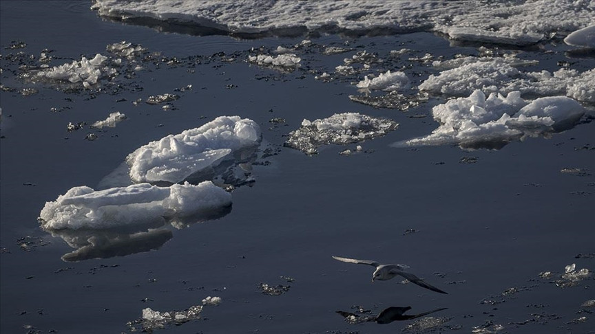 Grönland saatte 30 milyon ton buz kaybediyor - Resim : 1